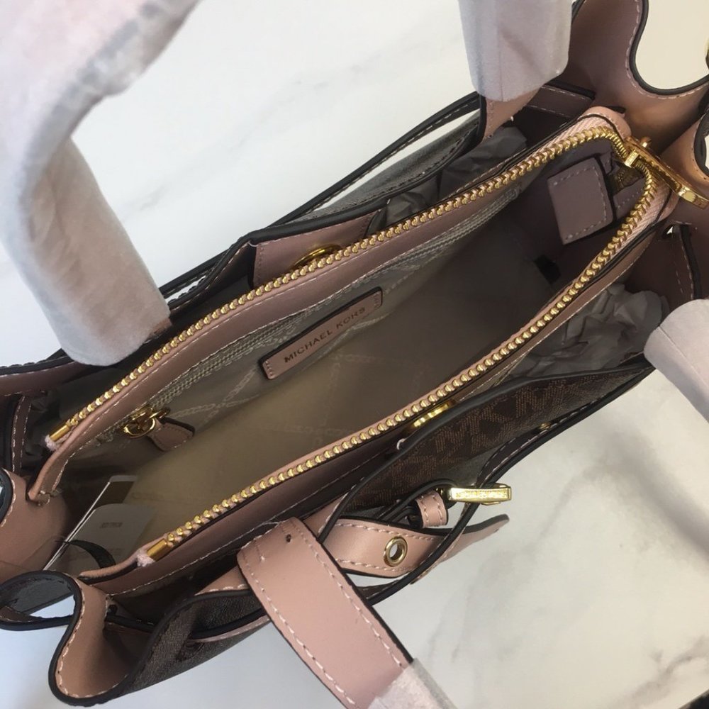 🌈 Michael Kors Crossbody Bag Totes Hand bag 🌈 - Picture 9 of 9